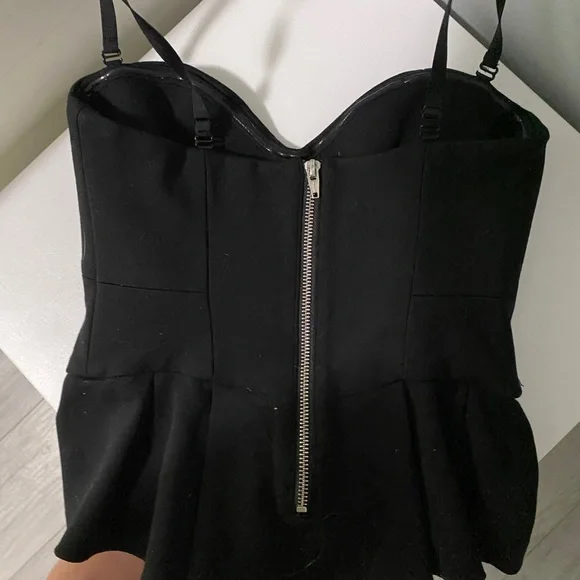 Babaton Corset - Picture 2 of 5